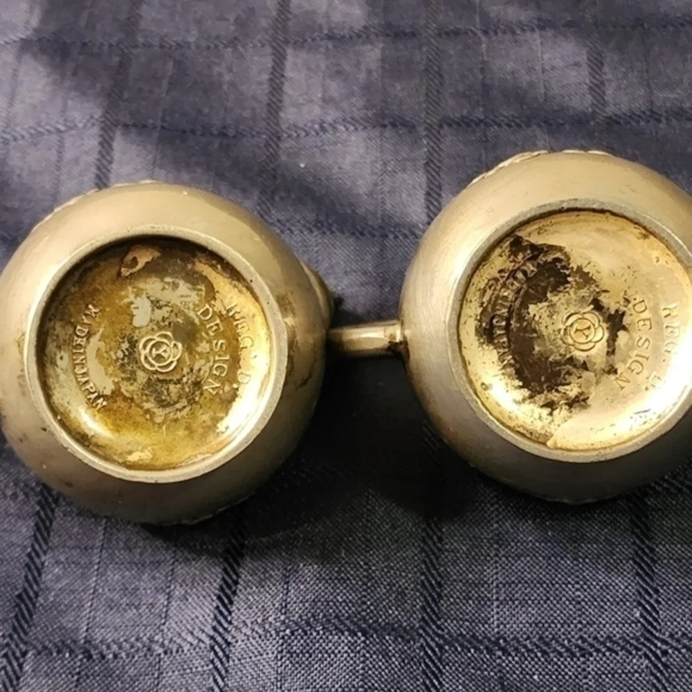 Vintage Metal Reg' D. Design Made In Japan‎ Salt And Pepper Shakers
